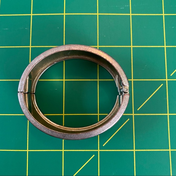 Vintage Enamel & Silver Tone Bangle Bracelet - Picture 4 of 5